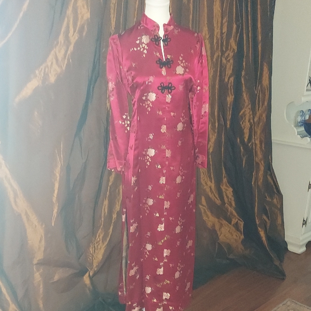 Elegant Long Sleeve Floral Dress in Rich Burgundy